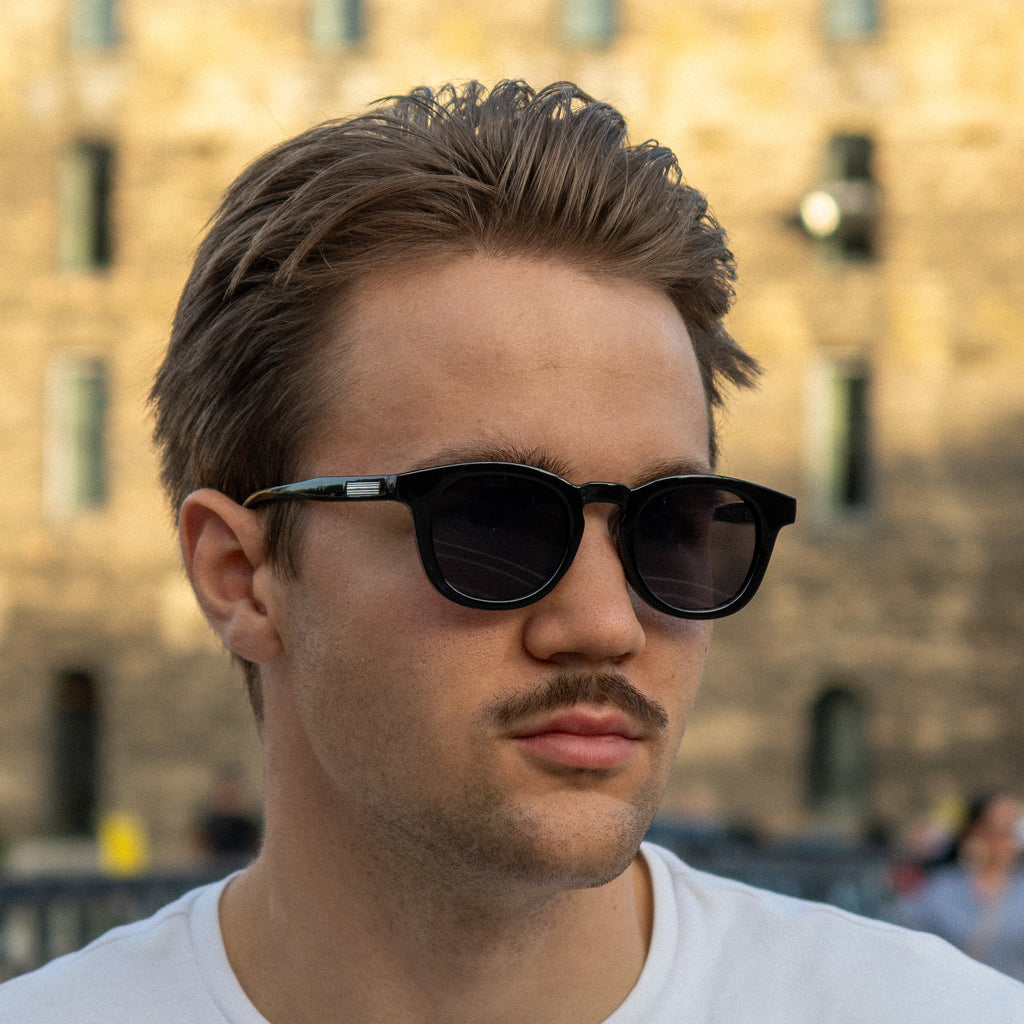 The Porto Cervo – Black Frame / Black Lens