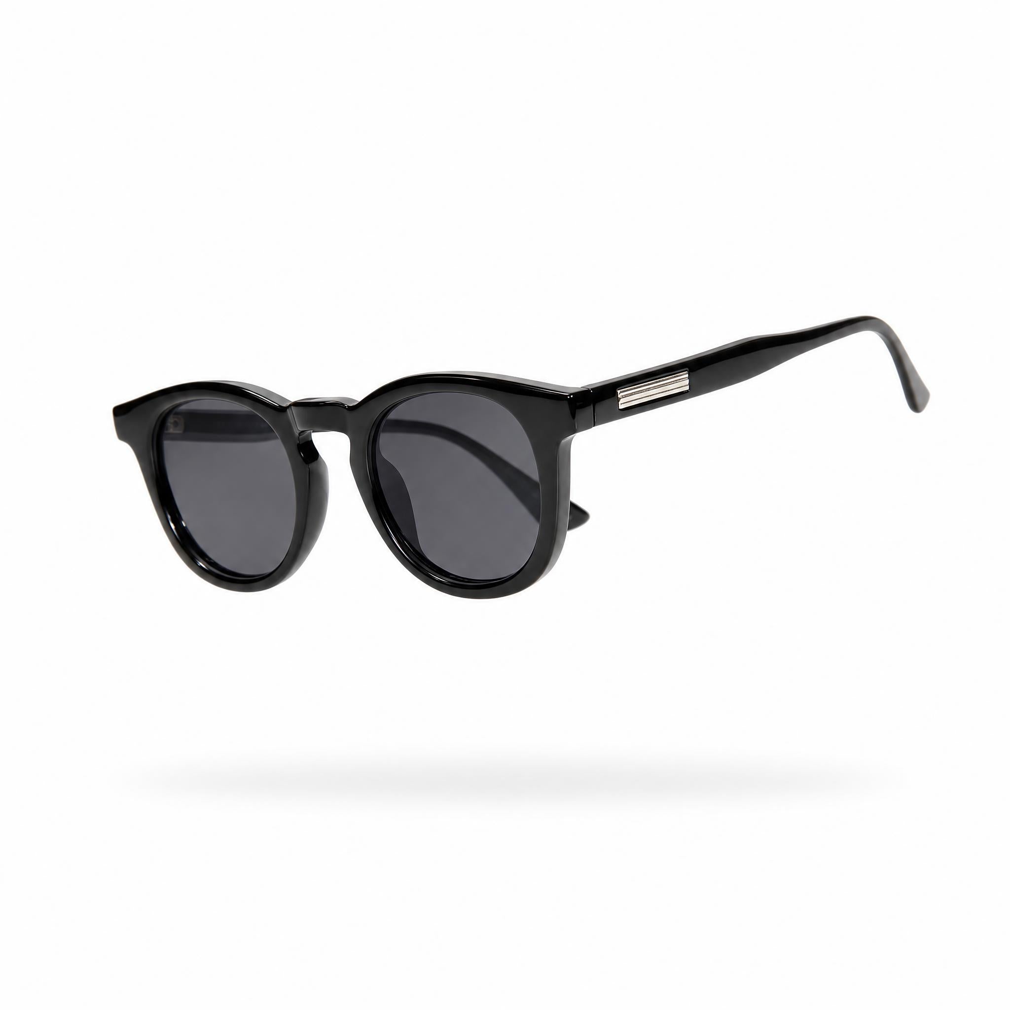 The Porto Cervo – Black Frame / Black Lens